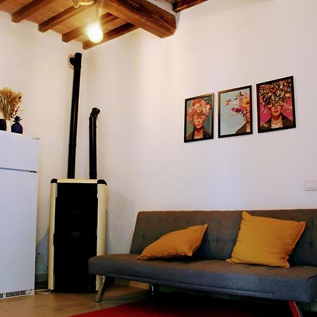 La Casina Apartment Montecatini Val di Cecina Bagian luar foto