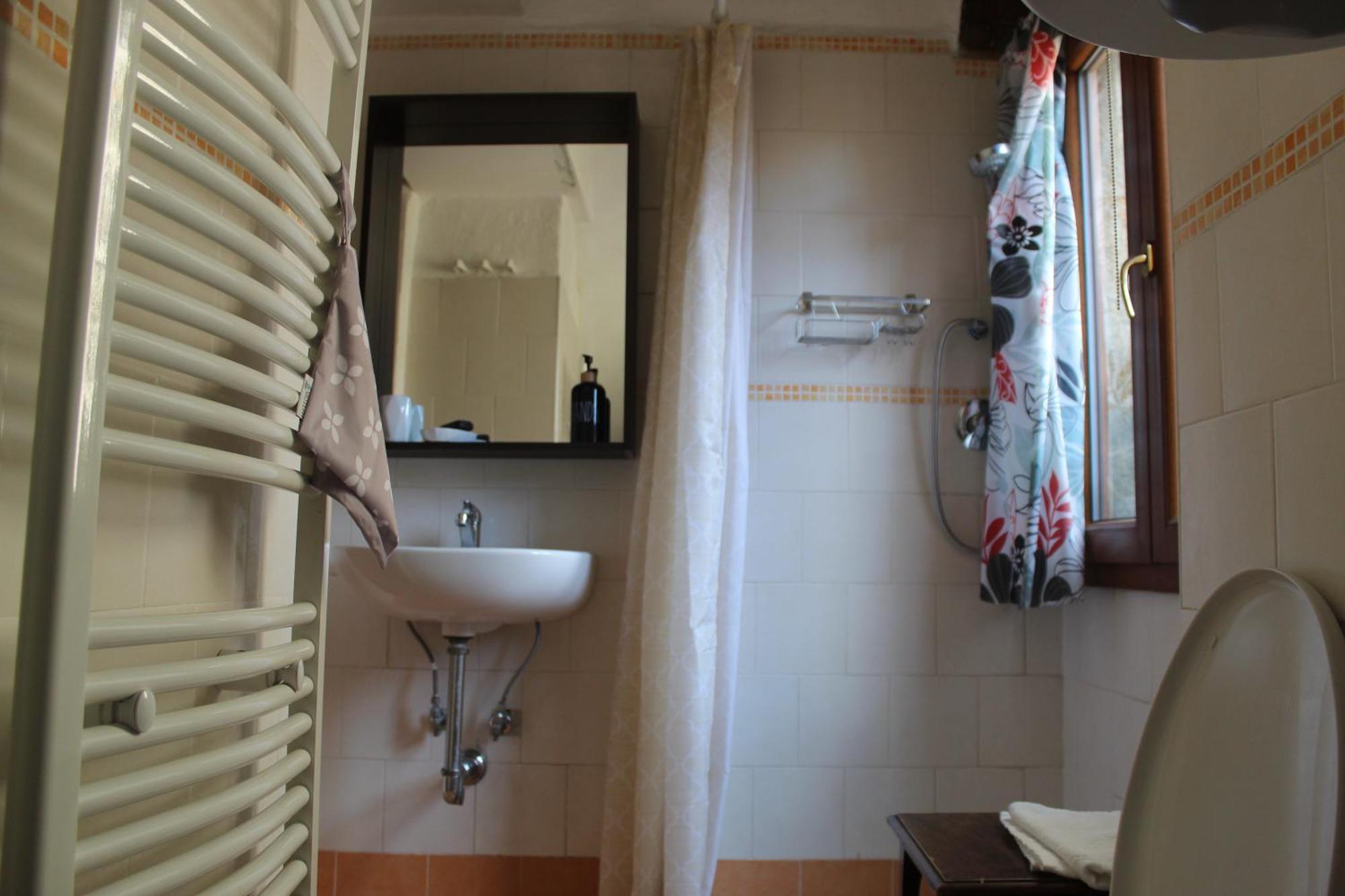 La Casina Apartment Montecatini Val di Cecina Bagian luar foto